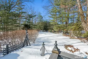 70 Ralph Rd, Manchester, CT 06040 - Photo 4