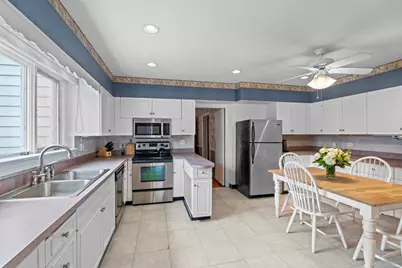 32 East Main Street, Stonington, CT 06355 - Photo 18