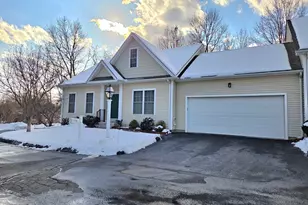 6 Whitman Ln, Vernon, CT 06066 - Photo 2