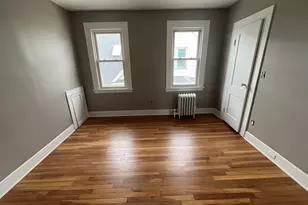 389 Hawley Ave, Bridgeport, CT 06606 - Photo 10