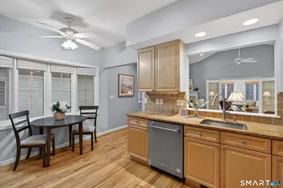 188 Oliver Way #188, Bloomfield, CT 06002 - Photo 10