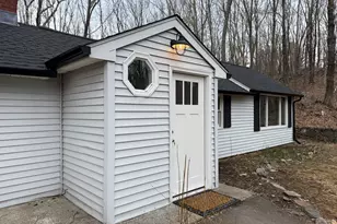 71 Picketts Ridge Rd, Redding, CT 06896 - Photo 4