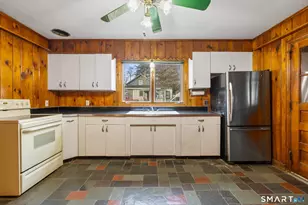 110 Wilkins Ave, Bridgeport, CT 06606 - Photo 8