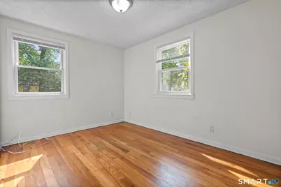 36 Baltic Street, Hartford, CT 06112 - Photo 16