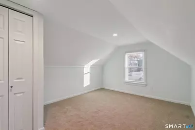 125 Macarthur Drive, Waterbury, CT 06704 - Photo 18