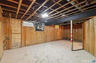 125 Macarthur Dr, Waterbury, CT 06704 - Photo 24