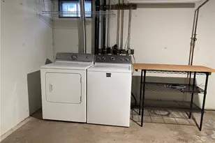 21 Allspice Ln, Glastonbury, CT 06033 - Photo 16