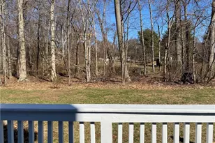 21 Allspice Ln, Glastonbury, CT 06033 - Photo 4