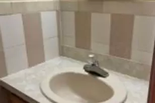 329 Scott Rd, Waterbury, CT 06705 - Photo 6