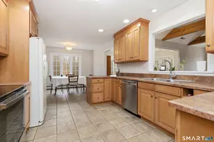 4 Chatfield St, Seymour, CT 06483 - Photo 2