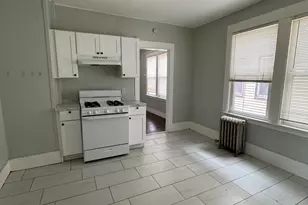 918 Winchester Ave, New Haven, CT 06511 - Photo 1