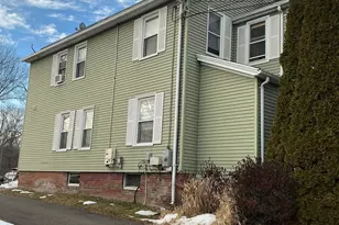 22 Suffield St, Windsor Locks, CT 06096 - Photo 2