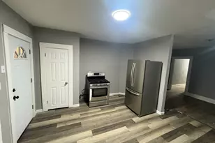 89 Birch St, Manchester, CT 06040 - Photo 2