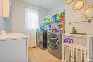 23 Heaton St, Waterbury, CT 06705 - Photo 8