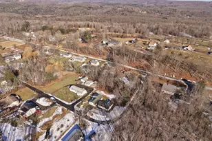 21 Hill Top Ln, Litchfield, CT 06778 - Photo 2