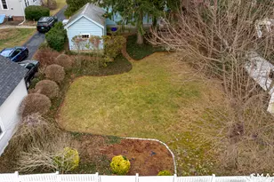 46 Forbes Pl, East Haven, CT 06512 - Photo 4