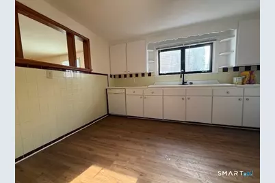 34 New Haven Avenue #1st fl, Waterbury, CT 06708 - Photo 8