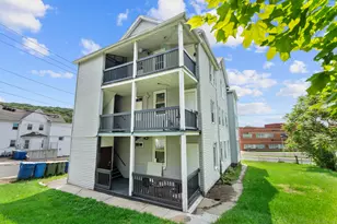 1105 N Main St, Waterbury, CT 06704 - Photo 4