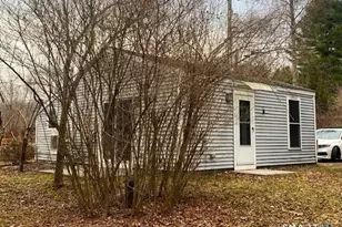 47A Quassuk Rd, Woodbury, CT 06798 - Photo 8