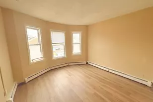 202 Bellevue St, Hartford, CT 06120 - Photo 6