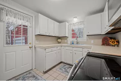 164 Saint John Street, Manchester, CT 06040 - Photo 10