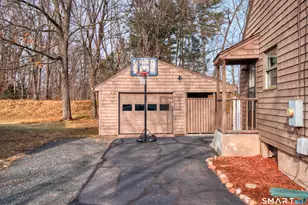 47 Clyde Rd, Manchester, CT 06042 - Photo 4