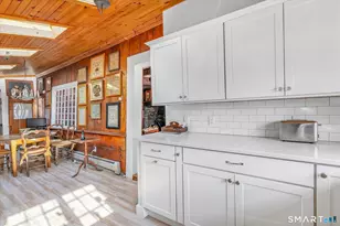 5695 Main St, Stratford, CT 06614 - Photo 10