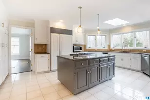 3 Crescent Ln, Trumbull, CT 06611 - Photo 6