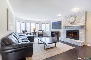 3 Crescent Ln, Trumbull, CT 06611 - Photo 10