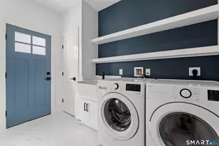 23-1 Heritage Rd, East Lyme, CT 06333 - Photo 12