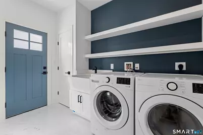 23-1 Heritage Road, East Lyme, CT 06333 - Photo 16