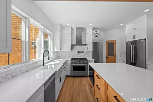 23-1 Heritage Rd, East Lyme, CT 06333 - Photo 14