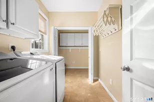 6 Pearl Ln, Rocky Hill, CT 06067 - Photo 10