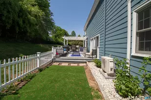 15 Griffing Pond Rd, Branford, CT 06405 - Photo 8