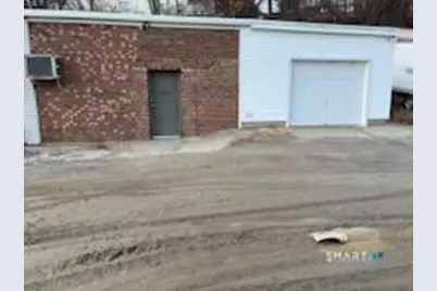 42 Gilbert Street, Derby, CT 06418 - Photo 2