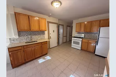 215 Woodlawn Terrace #3, Waterbury, CT 06710 - Photo 1