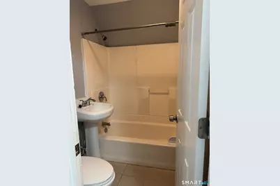 274 Orange Street #3rd floor, Waterbury, CT 06704 - Photo 4