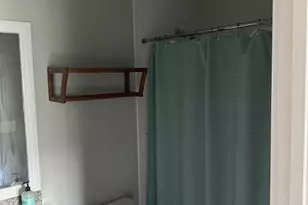 17 Vermont Ave, Fairfield, CT 06824 - Photo 14