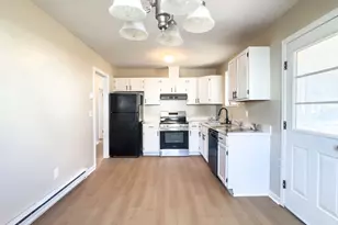 80 Olive St, Naugatuck, CT 06770 - Photo 6