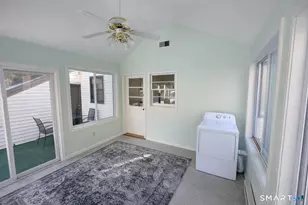 355 Broadbridge Rd, Bridgeport, CT 06610 - Photo 10