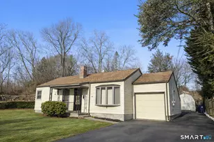 355 Broadbridge Rd, Bridgeport, CT 06610 - Photo 2