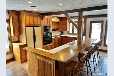 148 Flanders Road, Woodbury, CT 06798 - Photo 2