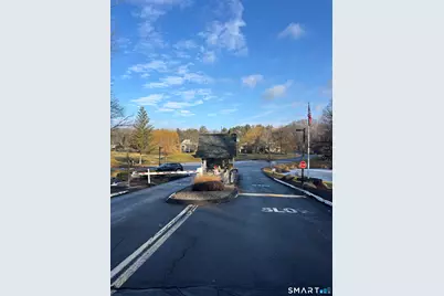 92 Mallard Drive, Avon, CT 06001 - Photo 2