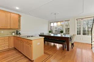 65 Thorpe St, Fairfield, CT 06824 - Photo 14