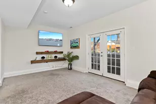 65 Thorpe St, Fairfield, CT 06824 - Photo 30