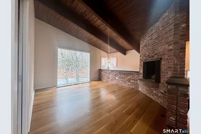 860 Oakwood Road, Orange, CT 06477 - Photo 4