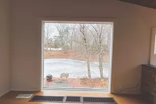 860 Oakwood Rd, Orange, CT 06477 - Photo 6