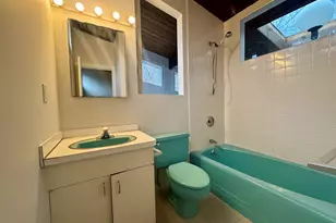 860 Oakwood Rd, Orange, CT 06477 - Photo 30