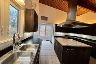 860 Oakwood Rd, Orange, CT 06477 - Photo 14