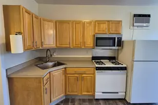 2979 Fairfield Ave, Bridgeport, CT 06605 - Photo 2